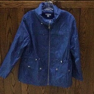 EUC Charter Club lightweight hooded raincoat. Size L.